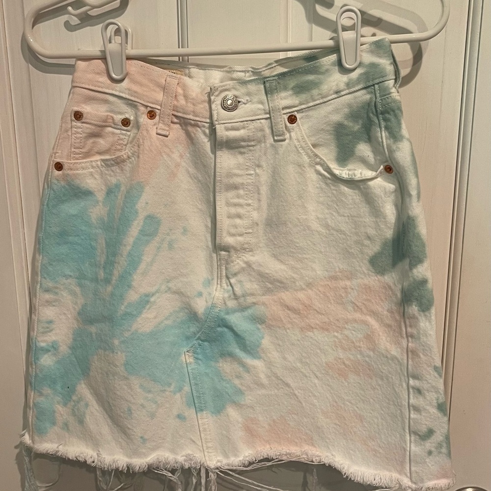 Levi’s Deconstructed Tie-Dye Denim Skirt - Blue and Pink. Size 26 Y2K